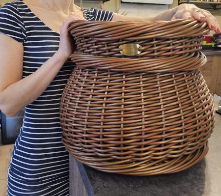 Кашпо из искусственного ротанга вазон бургунди 12 литров